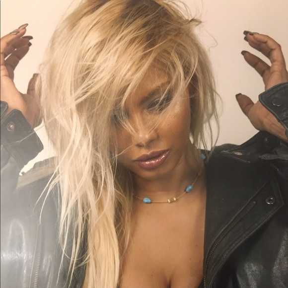 Meet your Posher, Jade - Picture 1 of 1